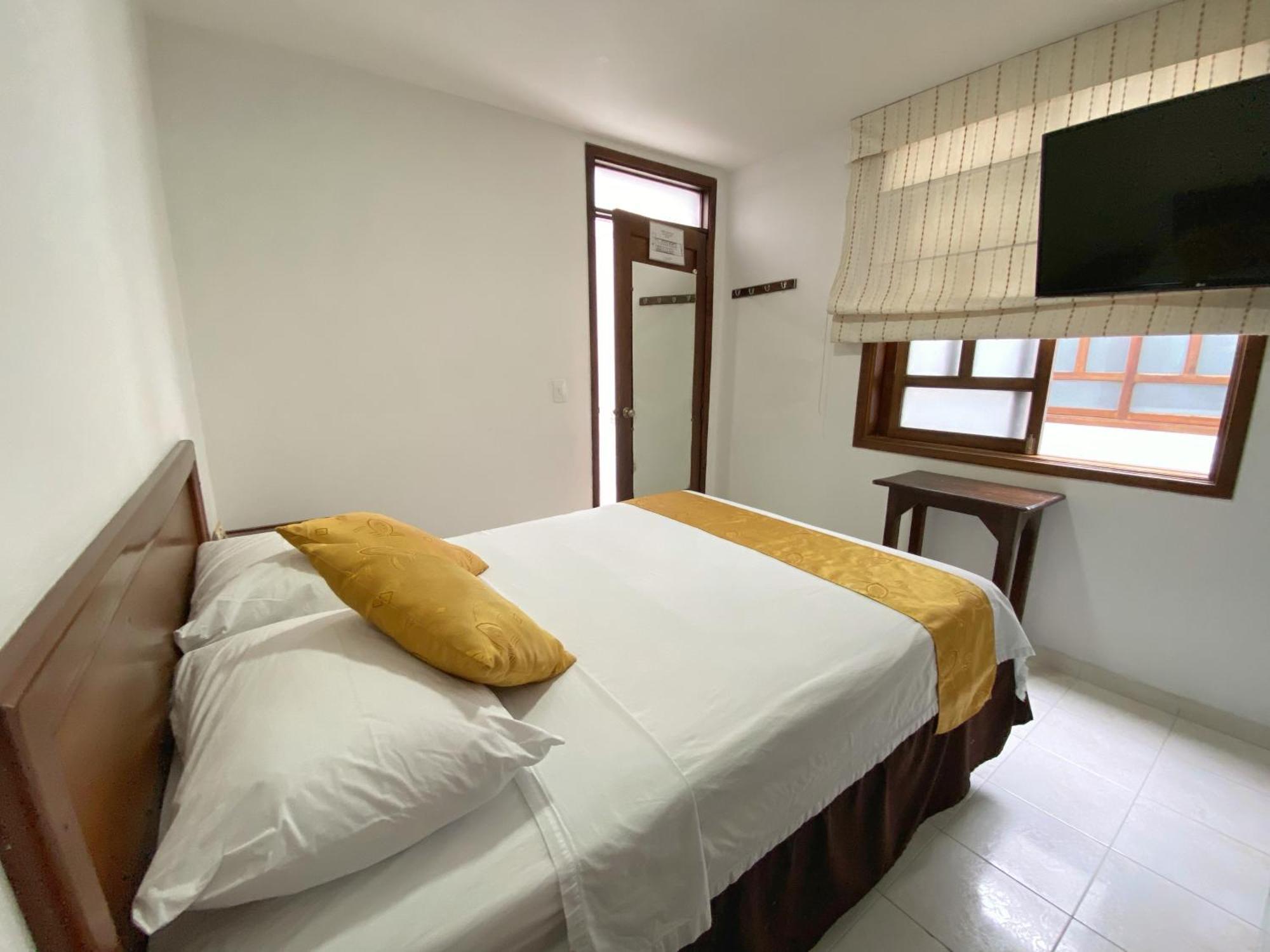 Hotel San Julian Buga Exterior photo